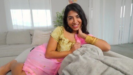 Stunning Jasmine Sherni enjoys while sucking a dick in HD POV